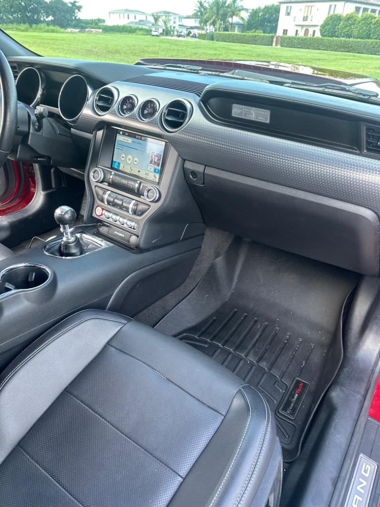 2017 Ford Mustang - $39,995